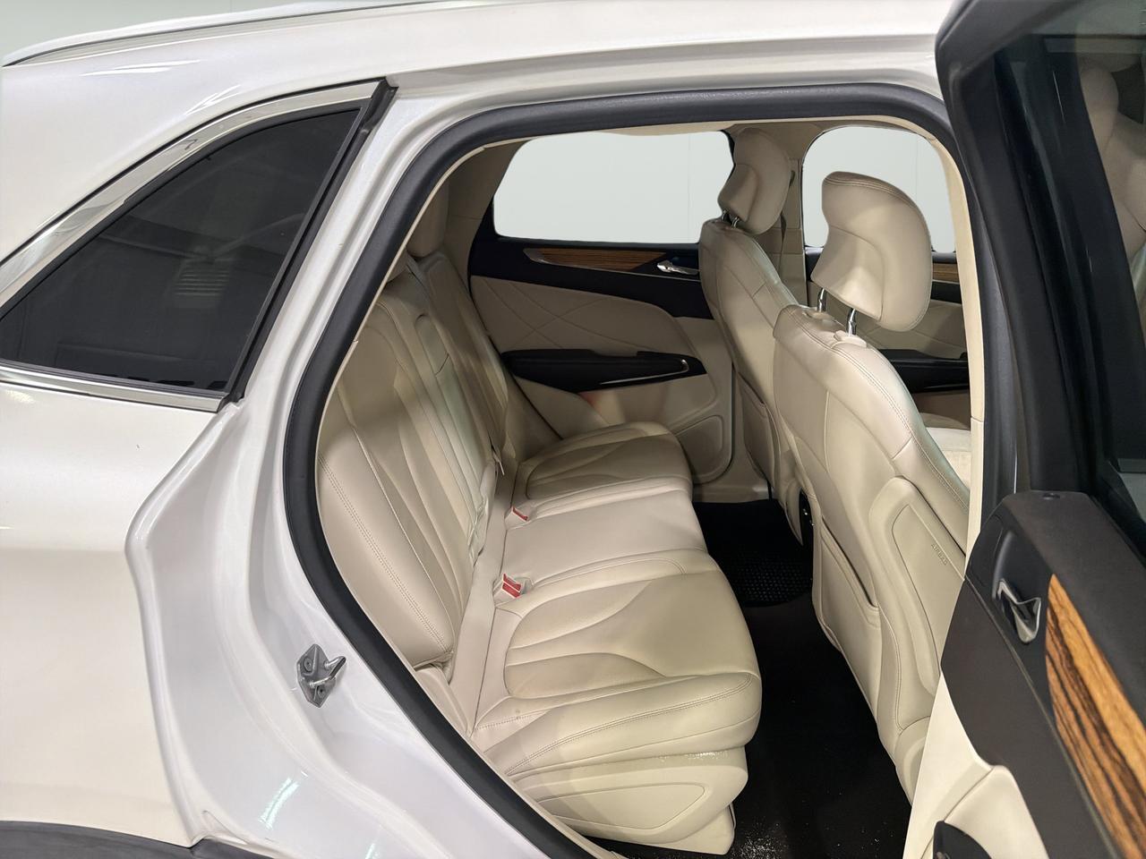 2015 Lincoln MKC Base San Antonio TX