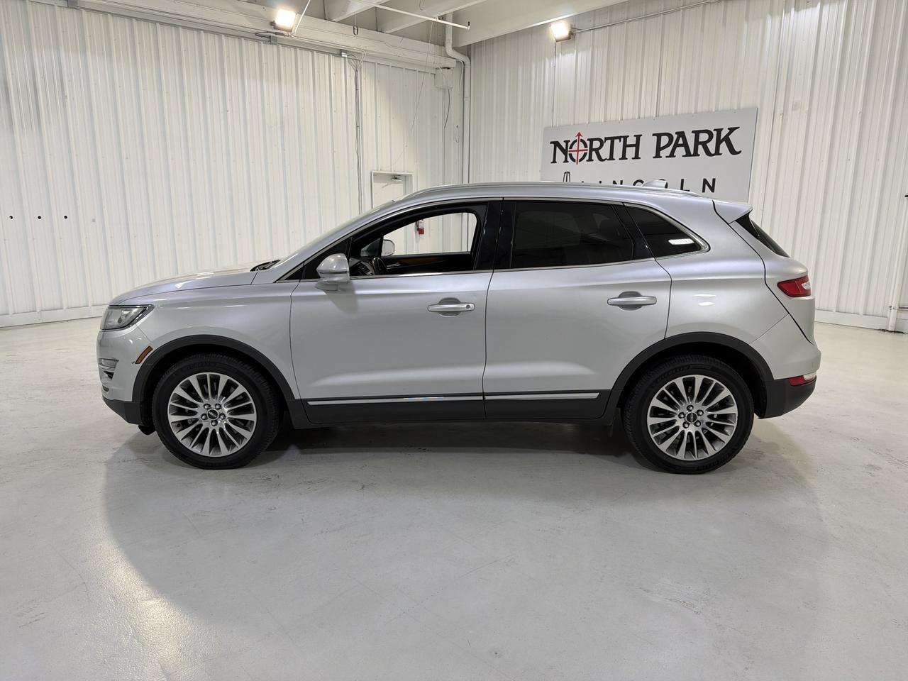 2015 Lincoln MKC Base