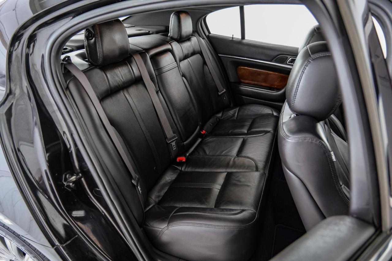 2015 Lincoln MKS BLIND SPOT ASSIST NAVIGATION PANORAMA LEATHER SEATS REAR CAMERA KEYLESS START Carrollton TX