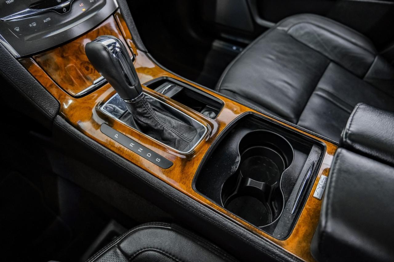 2015 Lincoln MKS BLIND SPOT ASSIST NAVIGATION PANORAMA LEATHER SEATS REAR CAMERA KEYLESS START Carrollton TX