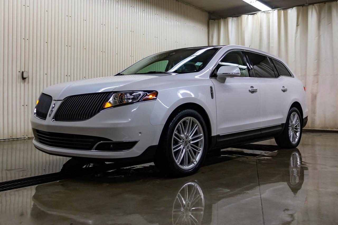 2015 Lincoln MKT AWD Luxury Edition Leather Roof Nav Red Deer AB