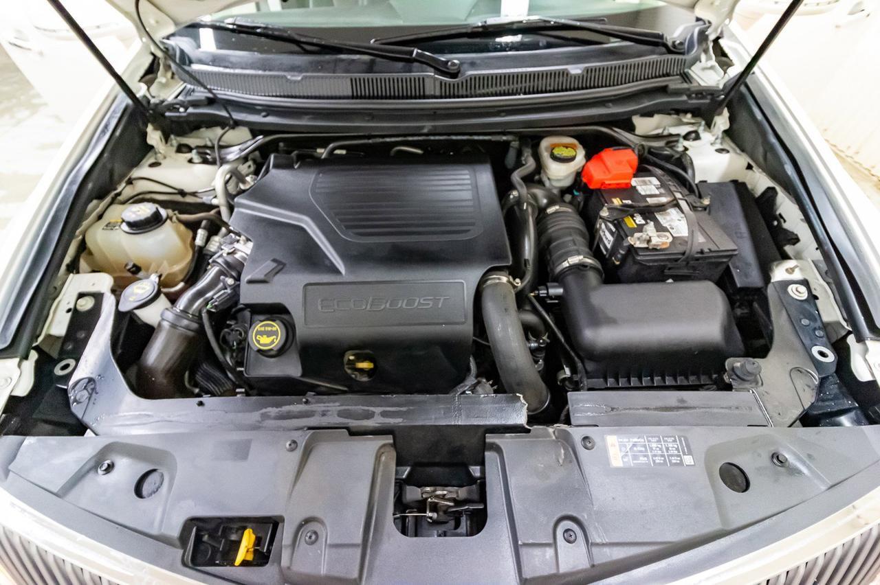 2015 Lincoln MKT AWD Luxury Edition Leather Roof Nav Red Deer AB