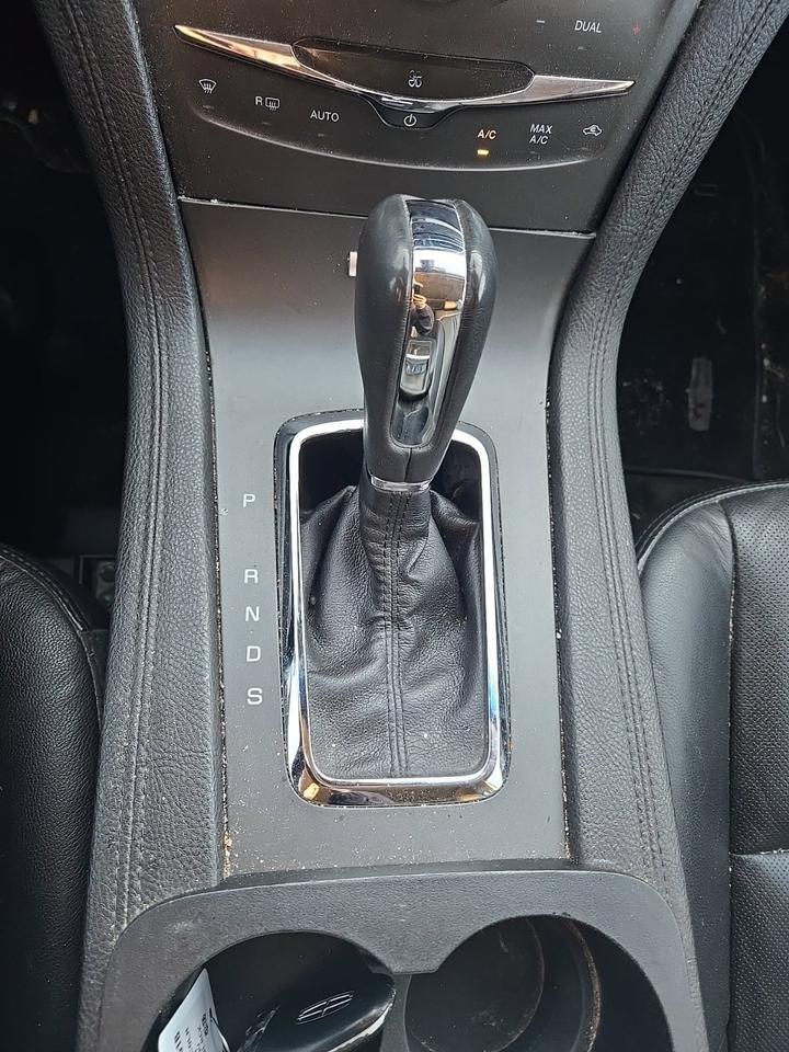 2015 Lincoln MKT Base West Burlington IA