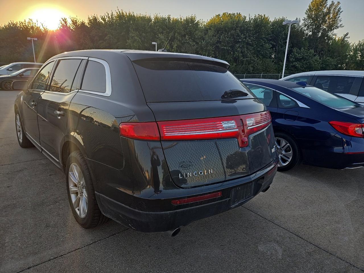 2015 Lincoln MKT Base West Burlington IA