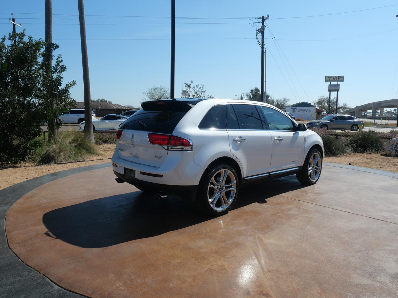 2015 Lincoln MKX Base