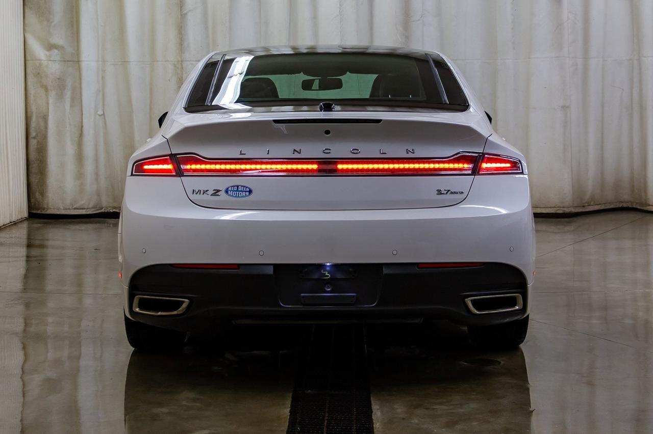 2015 Lincoln MKZ AWD Luxury Edition Leather Roof Nav Red Deer AB