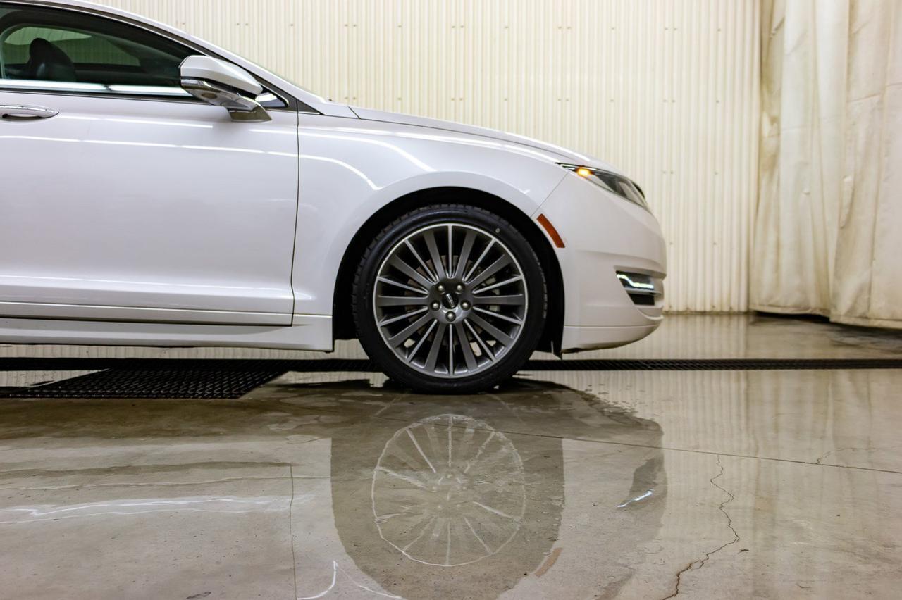 2015 Lincoln MKZ AWD Luxury Edition Leather Roof Nav Red Deer AB