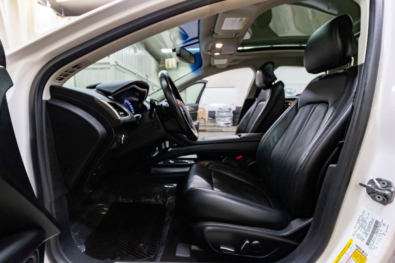 2015 Lincoln MKZ AWD Luxury Edition Leather Roof Nav Red Deer AB