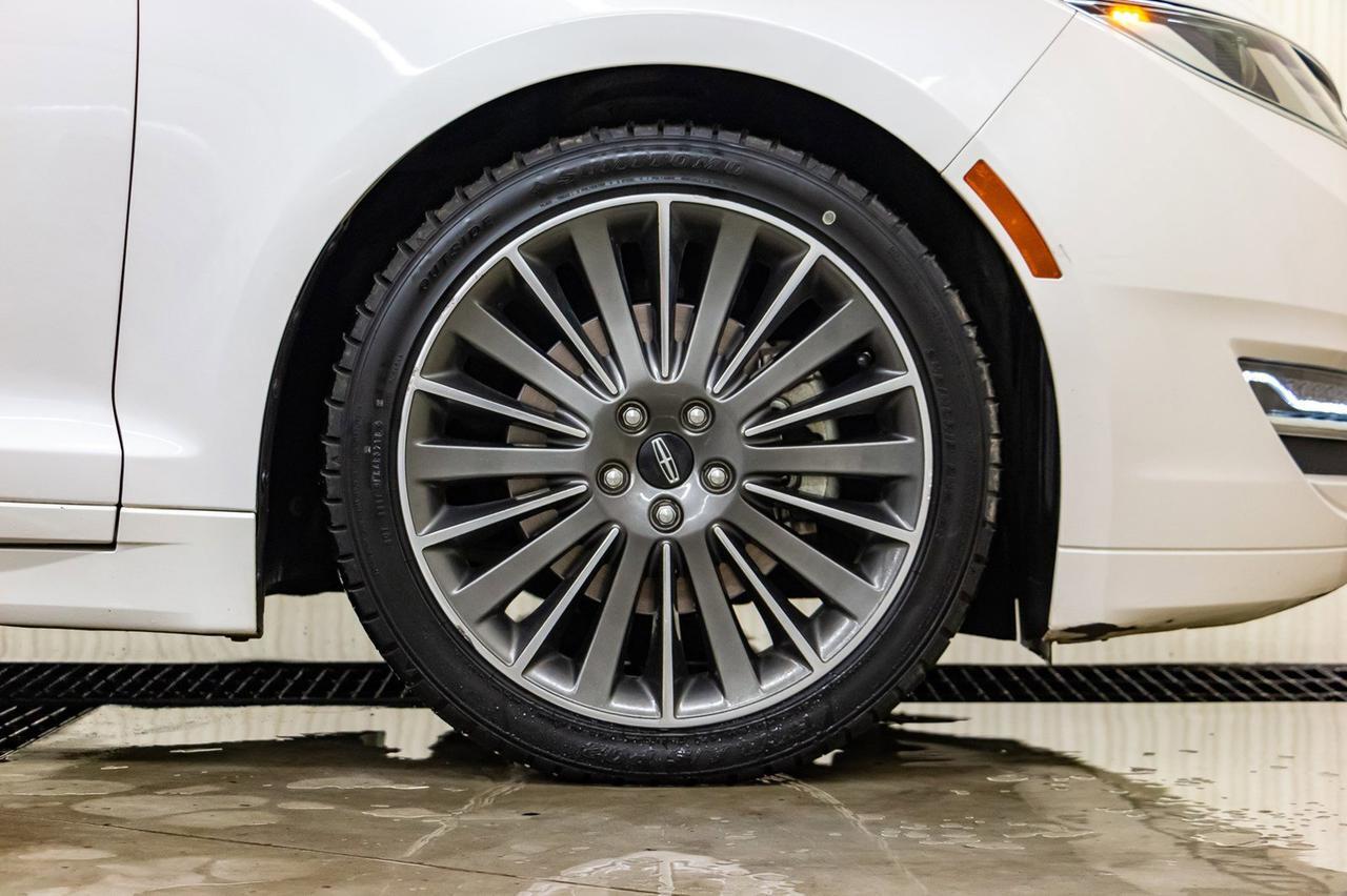 2015 Lincoln MKZ AWD Luxury Edition Leather Roof Nav Red Deer AB