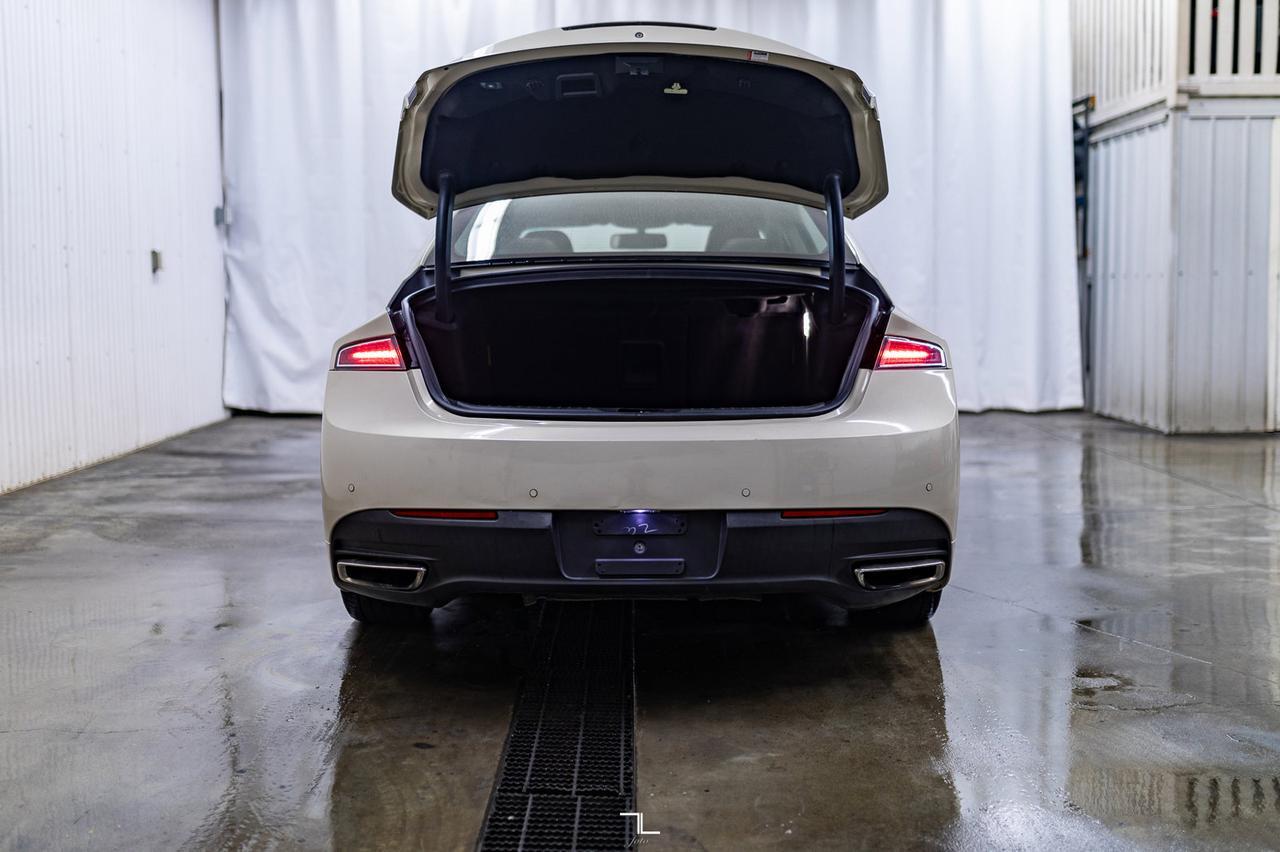 2015 Lincoln MKZ Luxury Edition Leather Nav BCam Red Deer AB