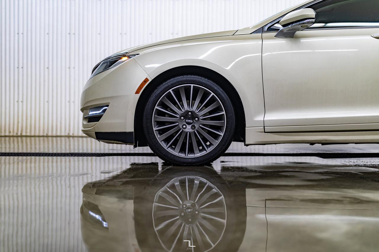 2015 Lincoln MKZ Luxury Edition Leather Nav BCam Red Deer AB