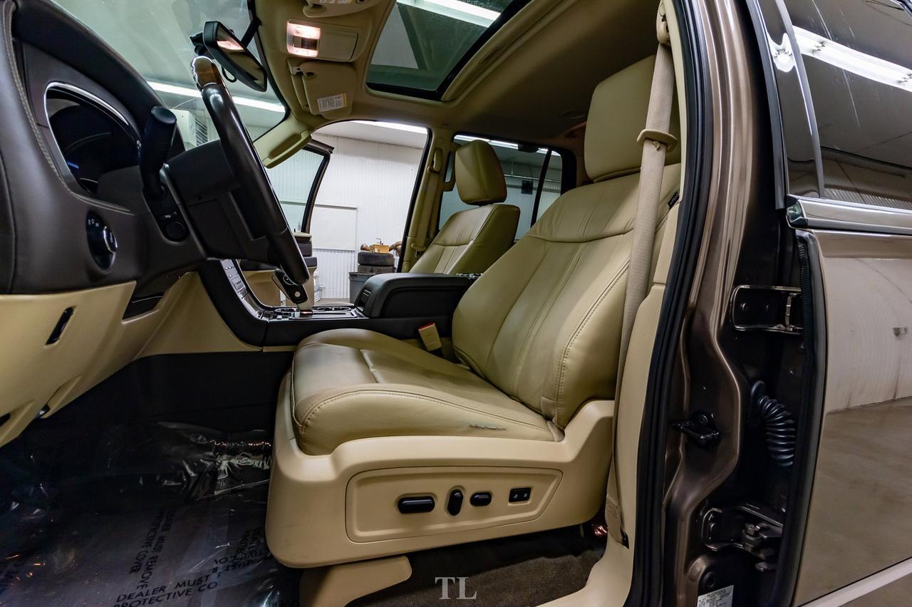 2015 Lincoln Navigator AWD Ultimate Leather Roof Nav BCam Red Deer AB