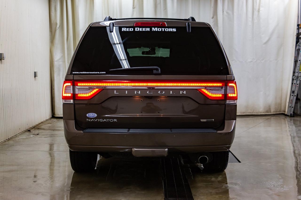 2015 Lincoln Navigator AWD Ultimate Leather Roof Nav Red Deer AB