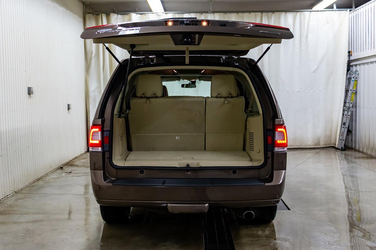 2015 Lincoln Navigator AWD Ultimate Leather Roof Nav Red Deer AB