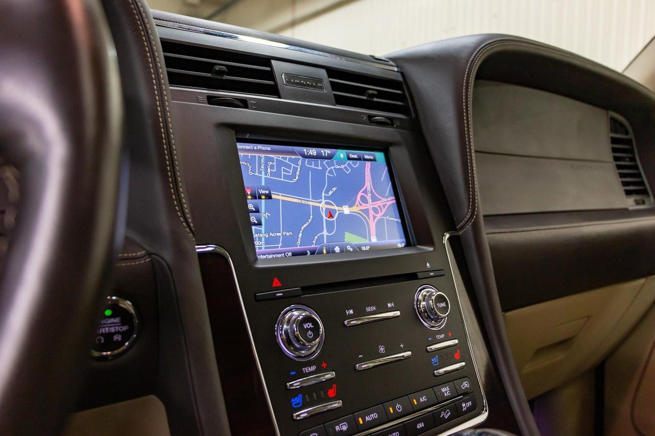 2015 Lincoln Navigator AWD Ultimate Leather Roof Nav Red Deer AB