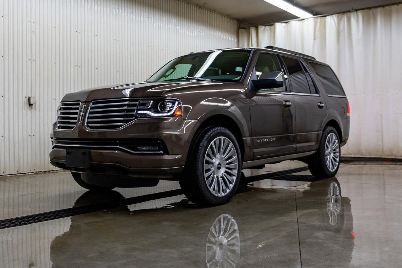 2015 Lincoln Navigator AWD Ultimate Leather Roof Nav Red Deer AB