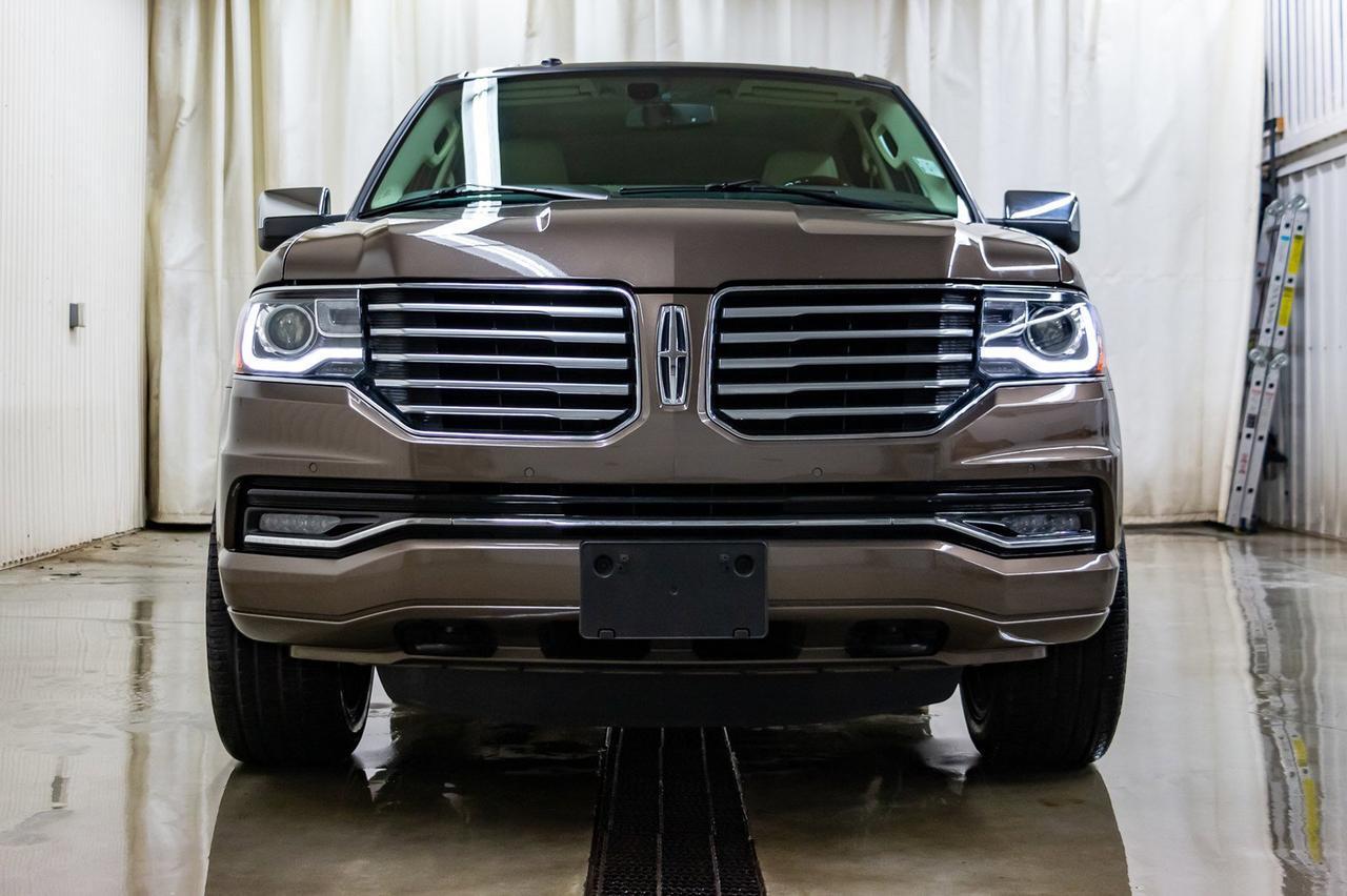 2015 Lincoln Navigator AWD Ultimate Leather Roof Nav Red Deer AB