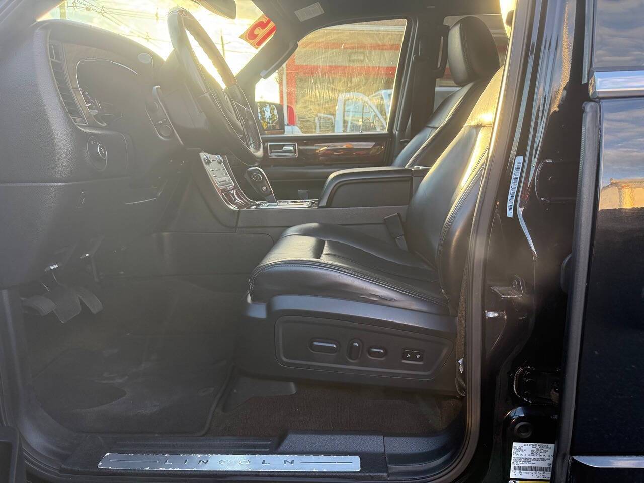 2015 Lincoln Navigator Base 4x4 4dr SUV Edison NJ