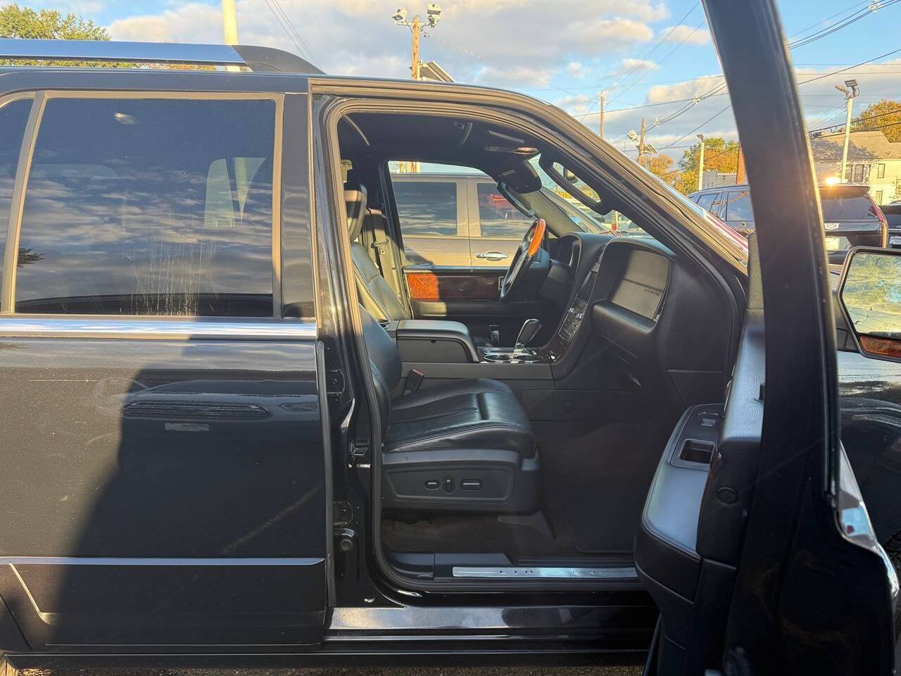 2015 Lincoln Navigator Base 4x4 4dr SUV Edison NJ