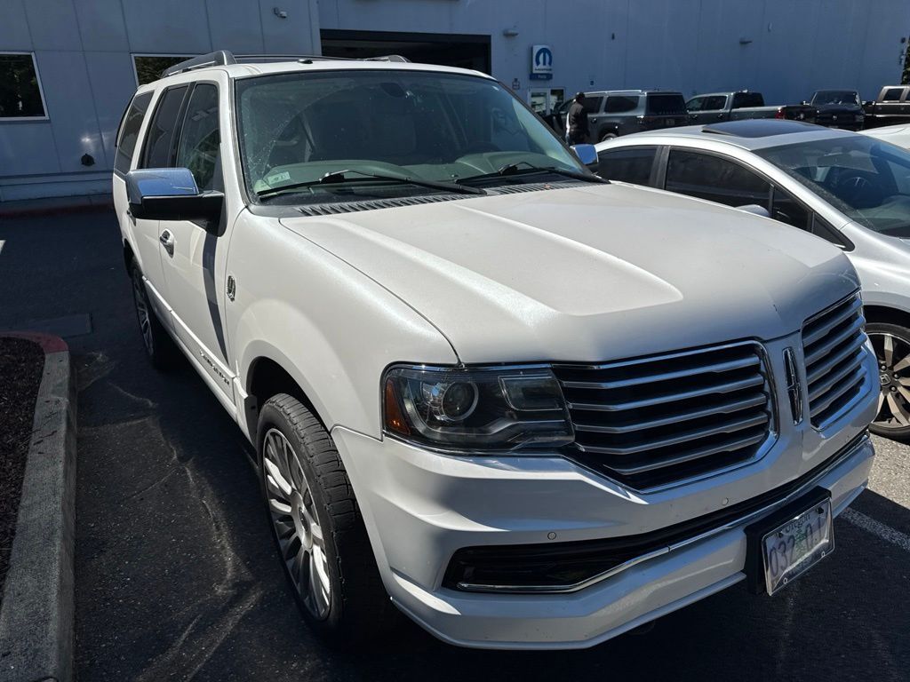 2015 Lincoln Navigator Base