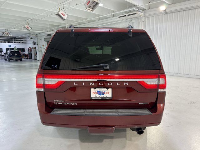 2015 Lincoln Navigator Base San Antonio TX