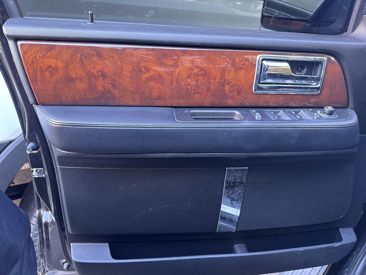 2015 Lincoln Navigator Base Warrenton VA