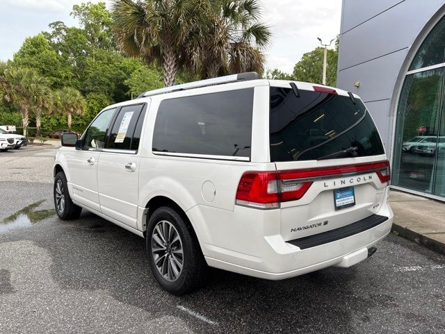 2015 Lincoln Navigator L Base