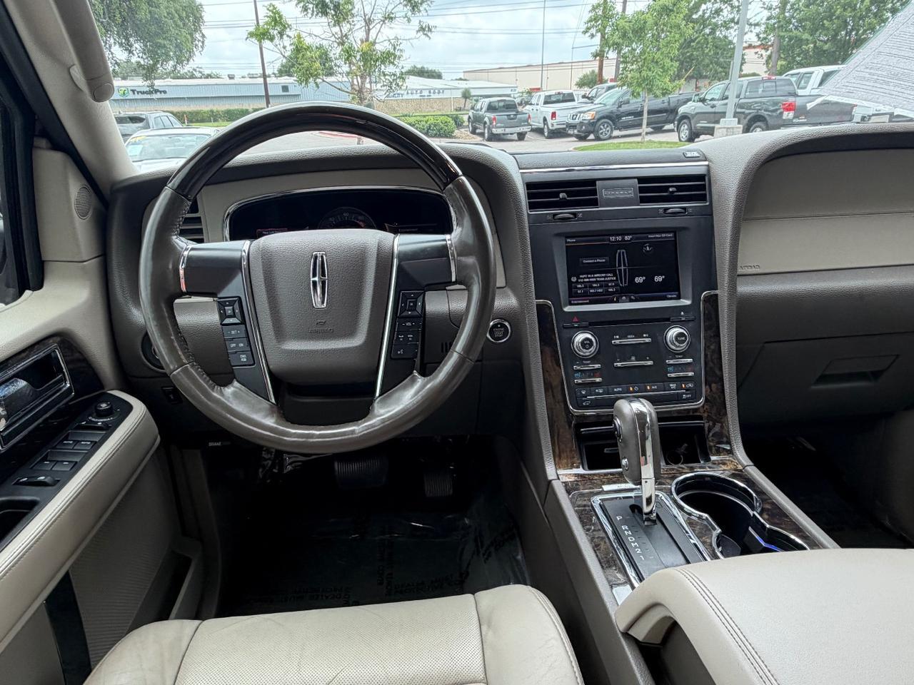 2015 Lincoln Navigator UTILITY Austin TX