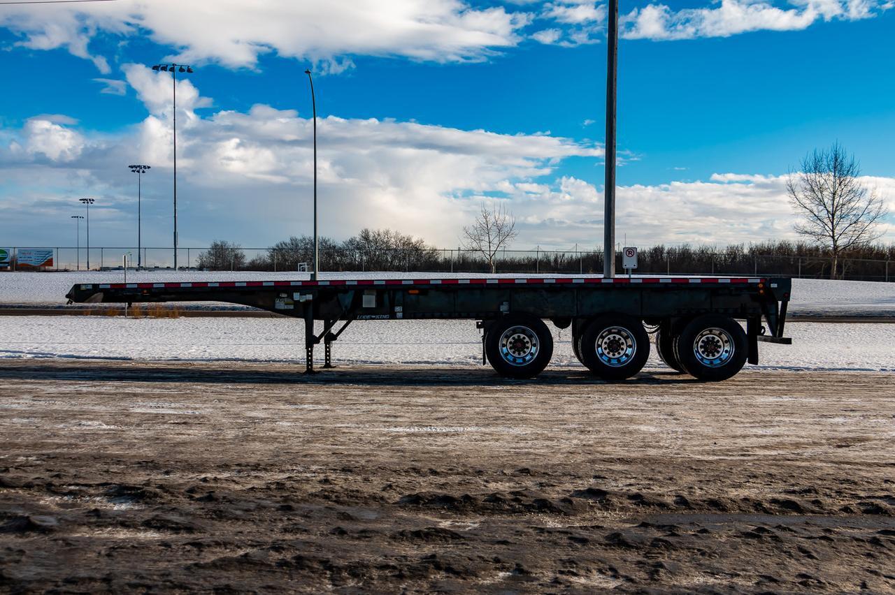 2015 Lode King Tridem Picker Float