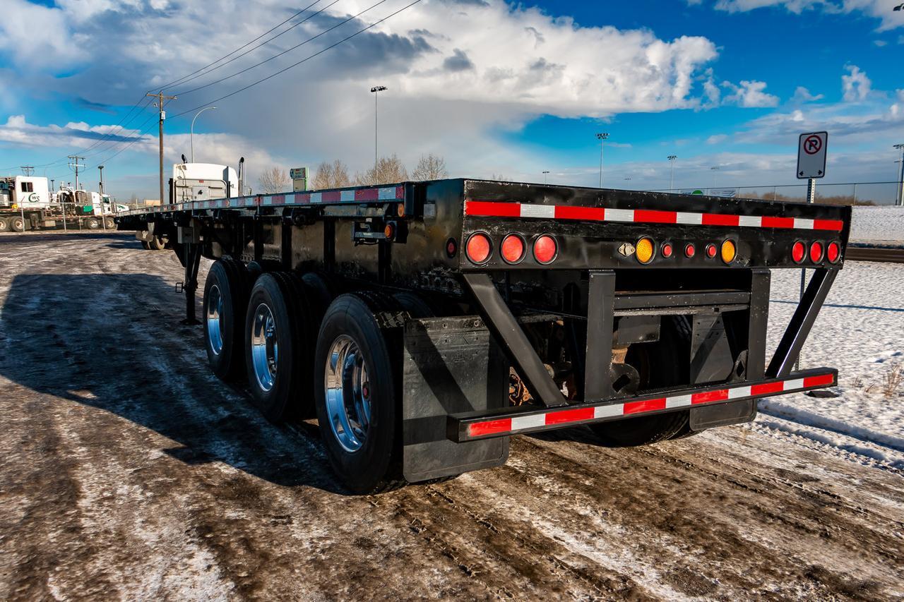 2015 Lode King Tridem Picker Float Red Deer AB