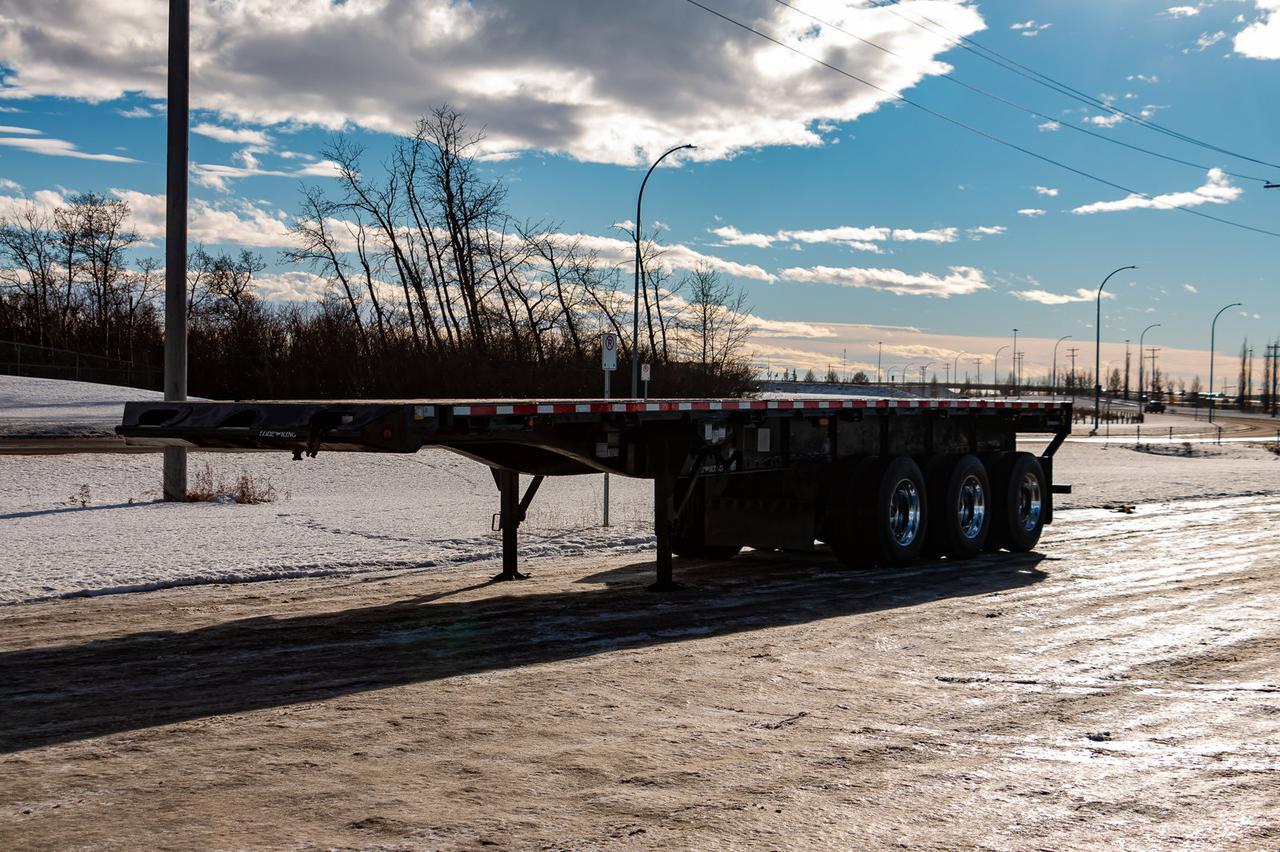 2015 Lode King Tridem Picker Float Red Deer AB