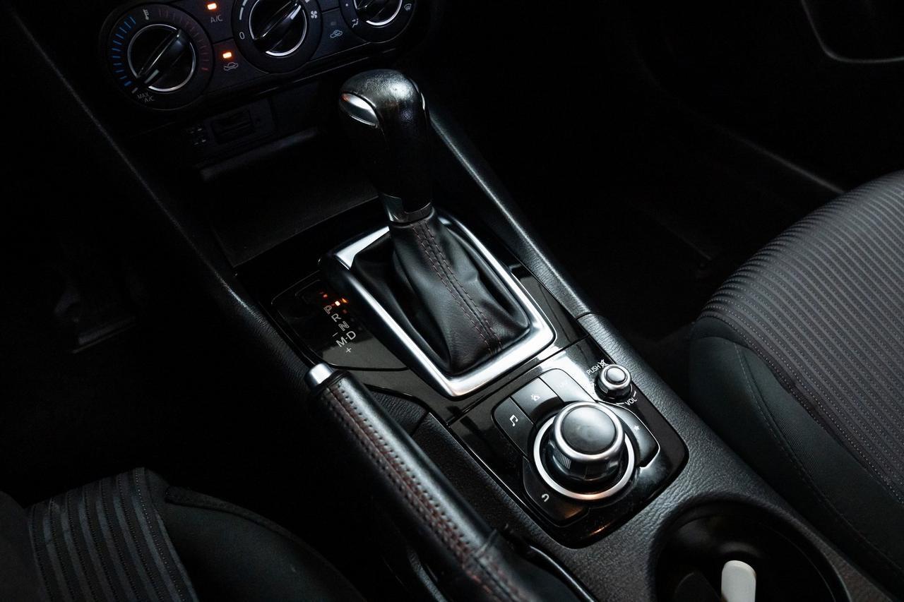 2015 MAZDA Mazda3 i Touring Backup Camera Portland OR