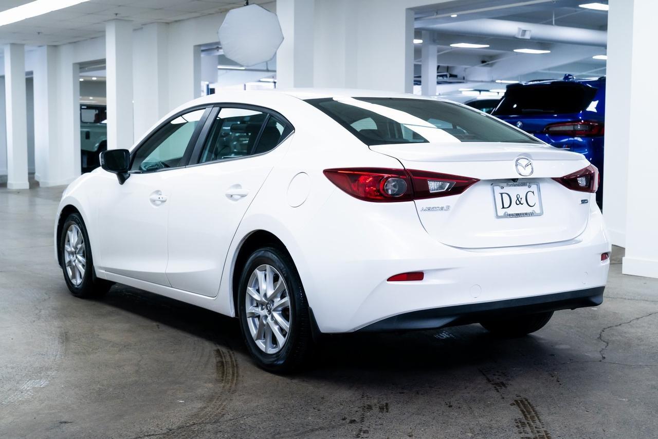 2015 MAZDA Mazda3 i Touring Backup Camera Portland OR