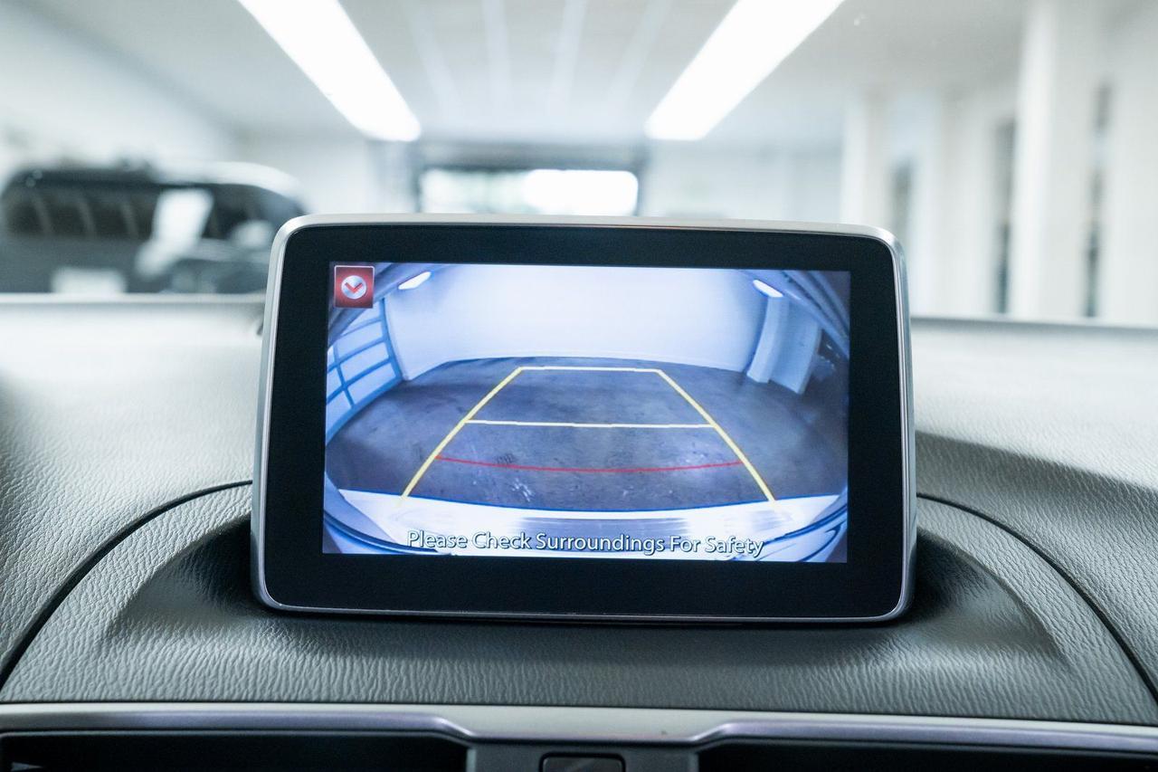 2015 MAZDA Mazda3 i Touring Backup Camera Portland OR
