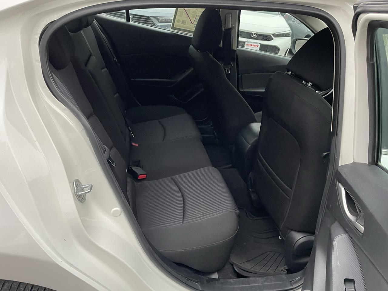 2015 MAZDA Mazda3 i Touring Alexandria VA