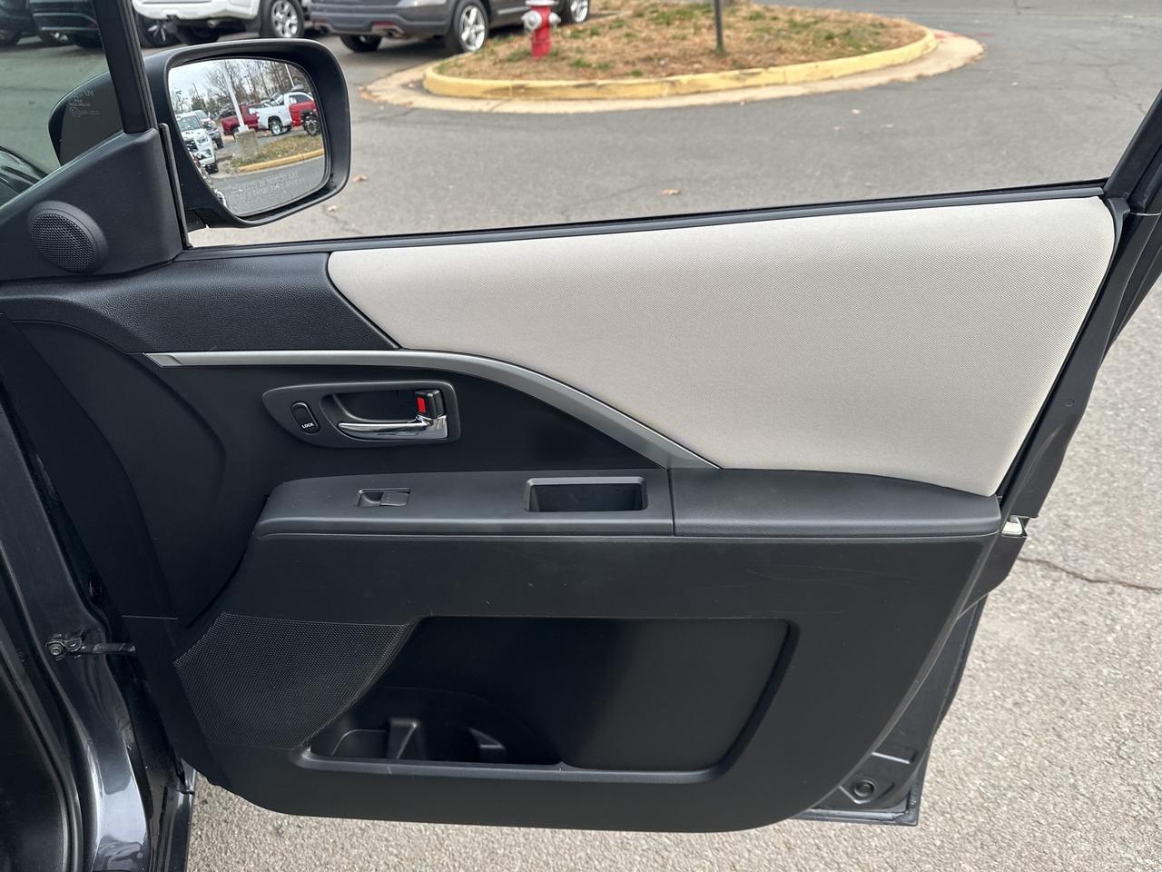 2015 MAZDA Mazda5 Sport Chantilly VA