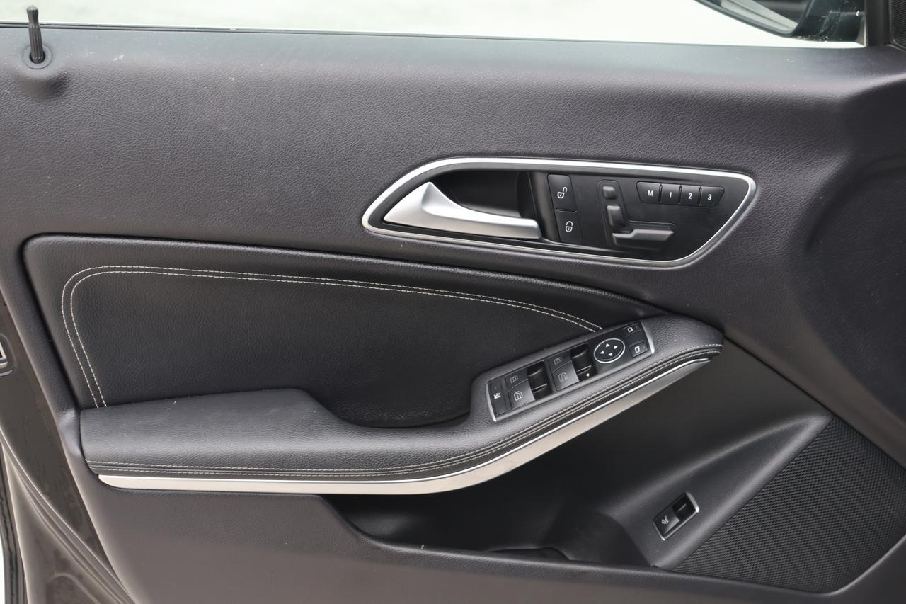 2015 MERCEDES-BENZ CLA 250 Houston TX