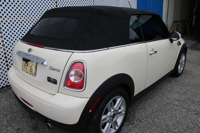 2015 MINI Cooper CONVERTIBLE CONVERTIBLE Melbourne FL