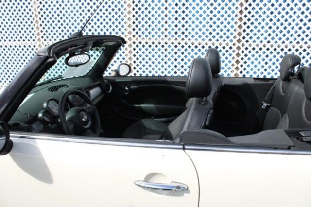 2015 MINI Cooper CONVERTIBLE CONVERTIBLE Melbourne FL