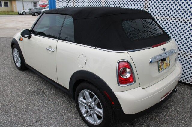 2015 MINI Cooper CONVERTIBLE CONVERTIBLE Melbourne FL