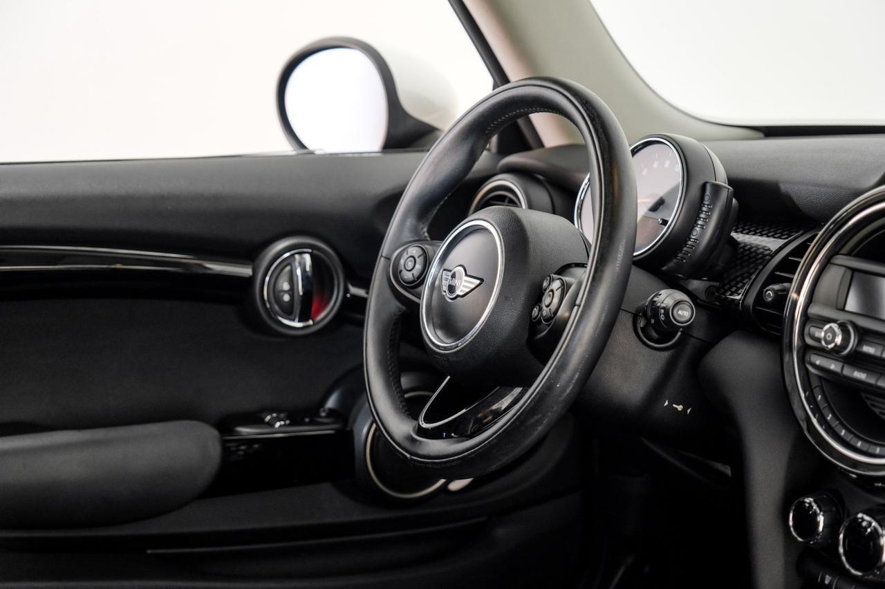 2015 MINI Cooper S AUTOMATIC PANORAMA LEATHER SEATS KEYLESS START BLUETOOTH CRUISE CONTROL ALLOY WHEELS Carrollton TX