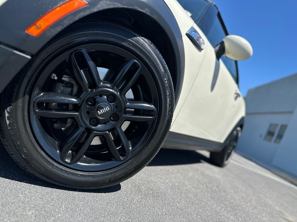 2015 MINI Cooper S Base