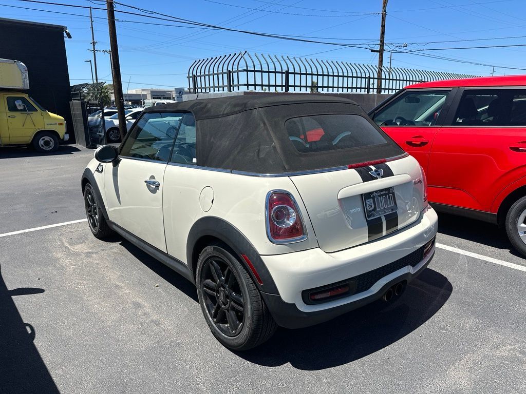 2015 MINI Cooper S Base