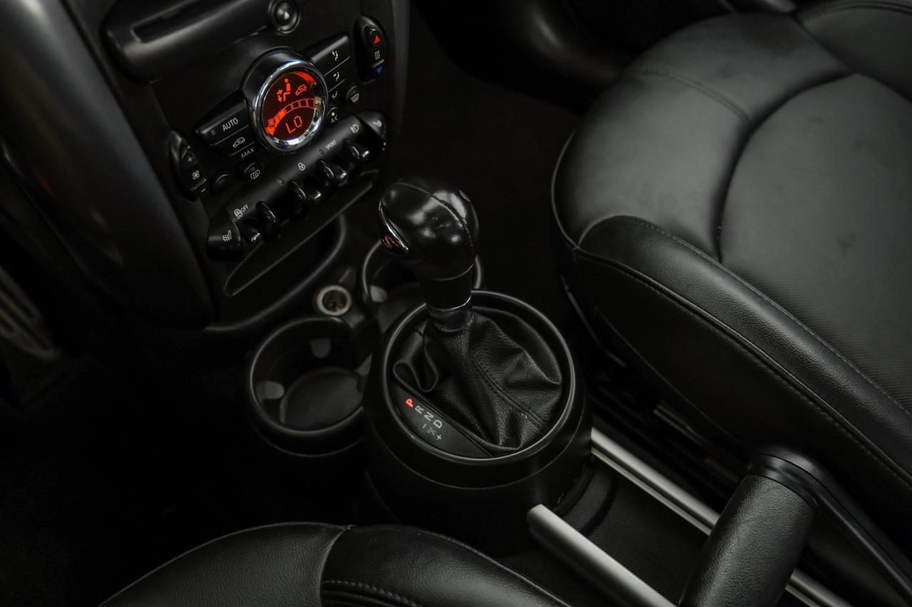 2015 MINI Countryman S AWD PANORAMA LEATHER HEATED SEATS PUSH BUTTON START BLUETOOTH PADDLE SHIFTERS Carrollton TX