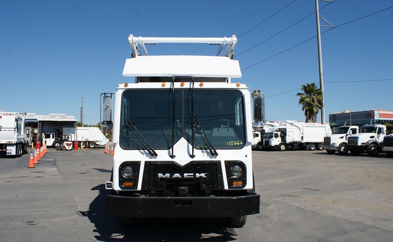 2015 Mack MRU613 44 Yard Heil Front Loader Garbage Truck Tampa FL