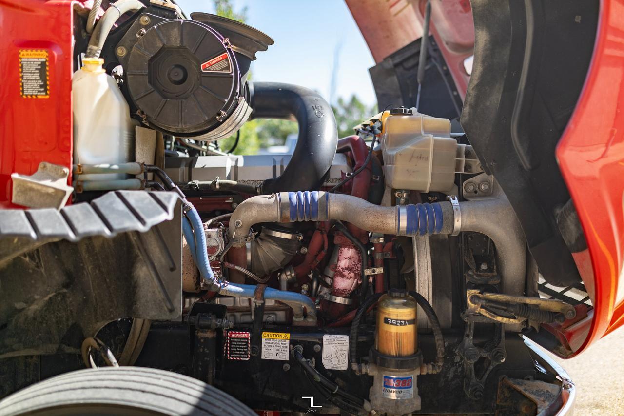 2015 Mack Pinnacle CXU 613 Daycab Tractor Diesel Red Deer AB