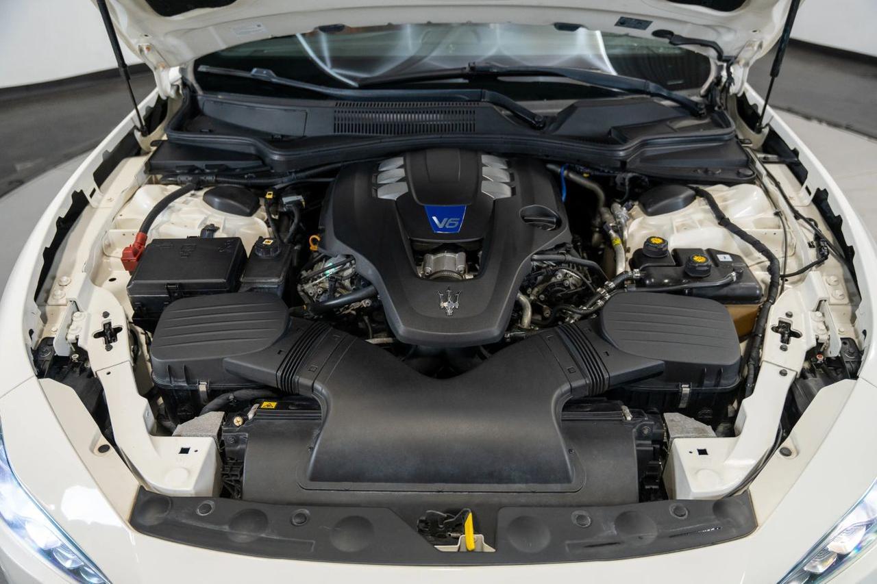 2015 Maserati Ghibli