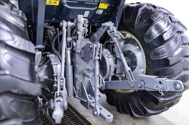 2015 Massey Ferguson 1758 4WD Tractor Loader Diesel Red Deer AB