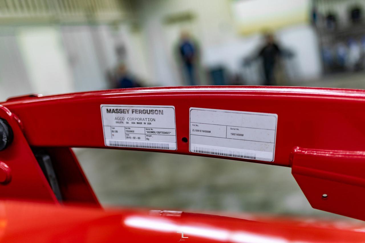 2015 Massey Ferguson 1758 4WD Tractor Loader Diesel Red Deer AB