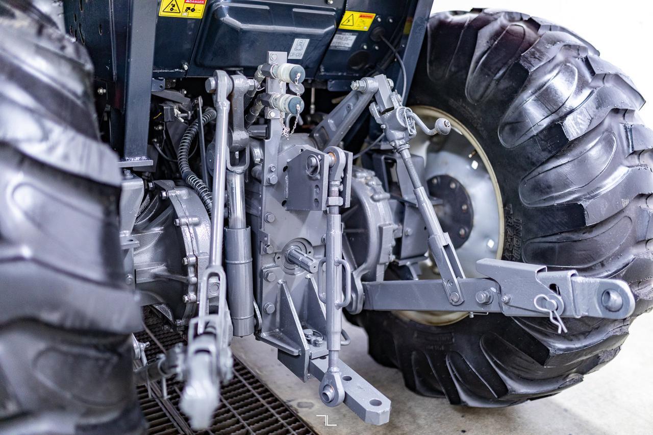 2015 Massey Ferguson 1758 4WD Tractor Loader Diesel Red Deer AB